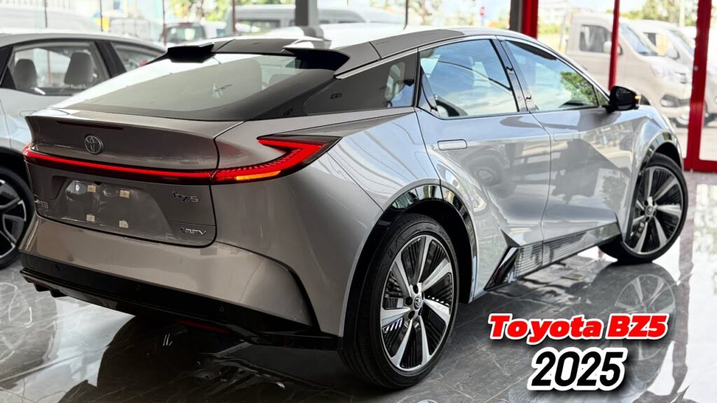 Toyota bZ5 2025